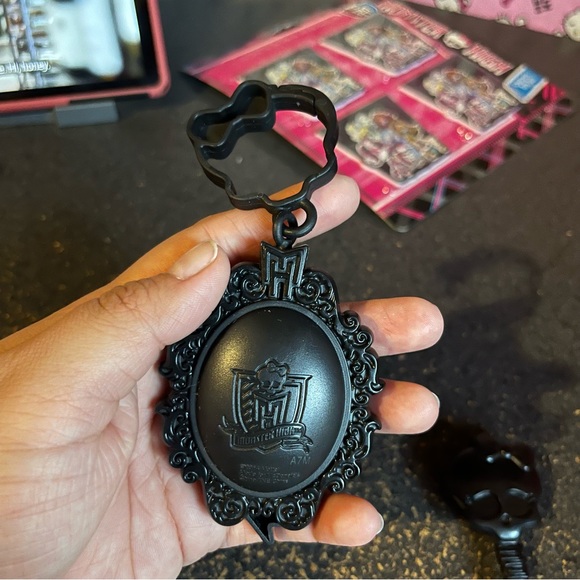 Monster High Bundle - Picture 4 of 6